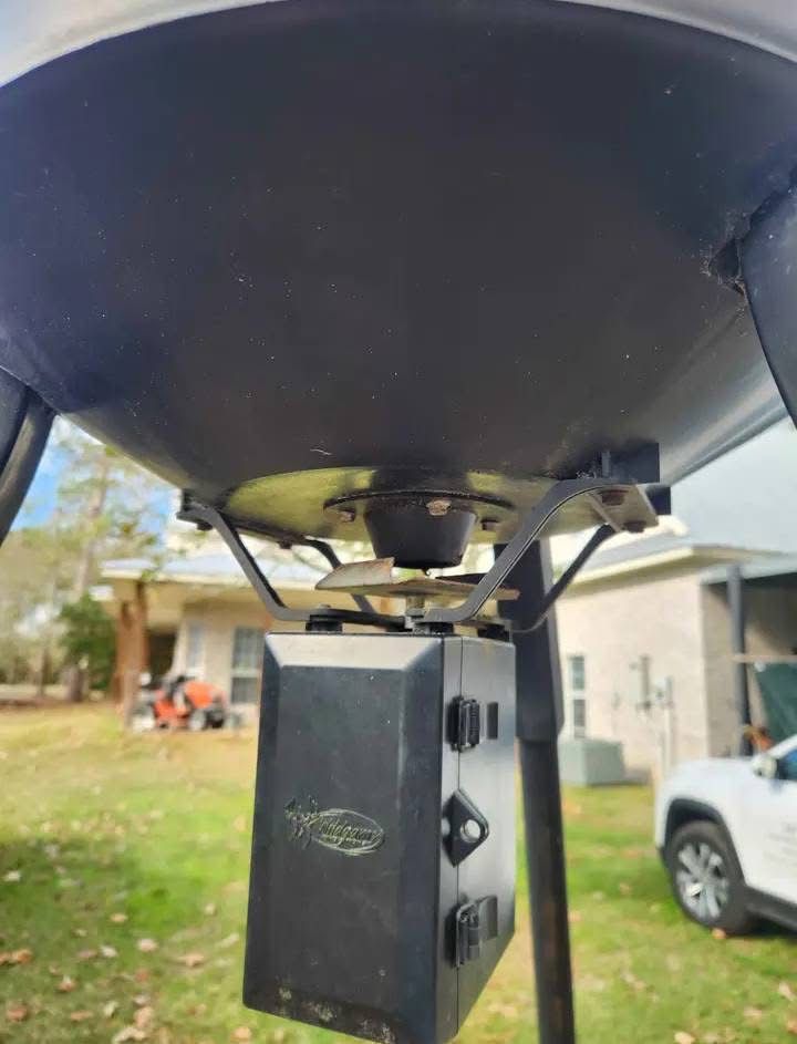 Tripod Deer feeder - Image 3